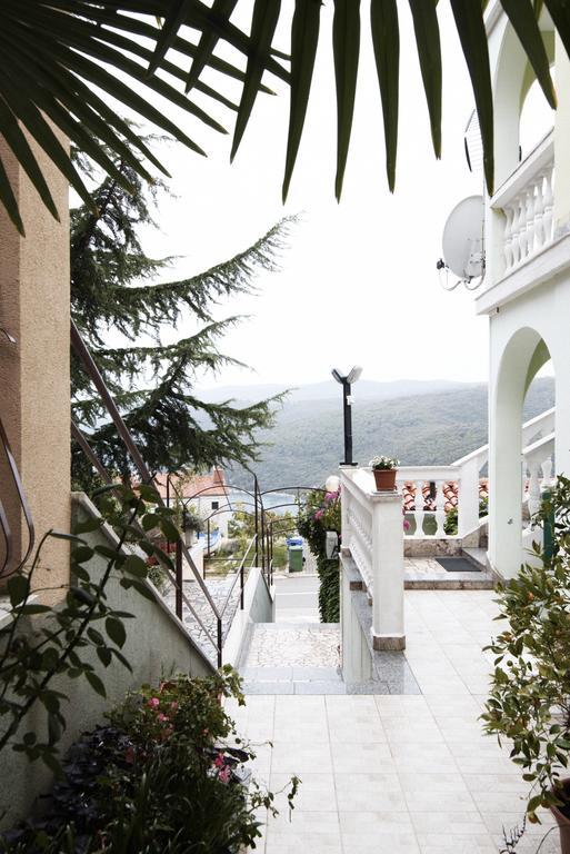 Greenhouse Family Apartments ラバック 部屋 写真